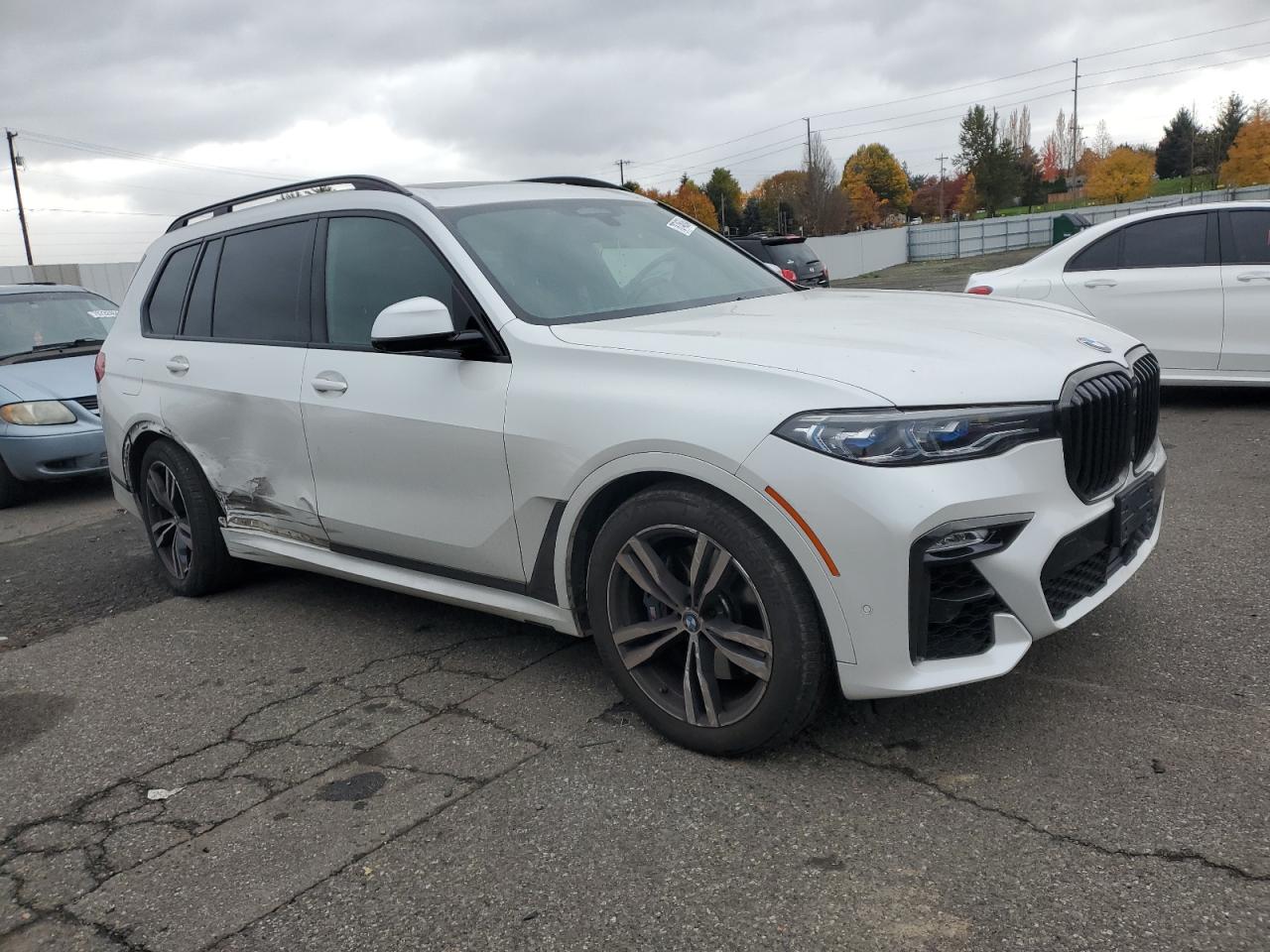 2021 BMW X7 - Image 4