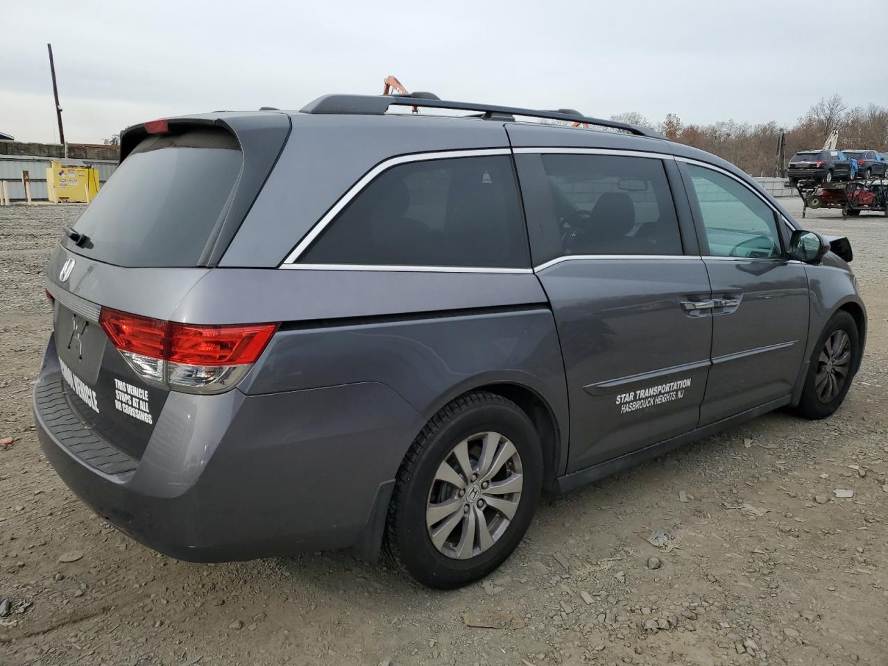 2015 Honda Odyssey - Image 3