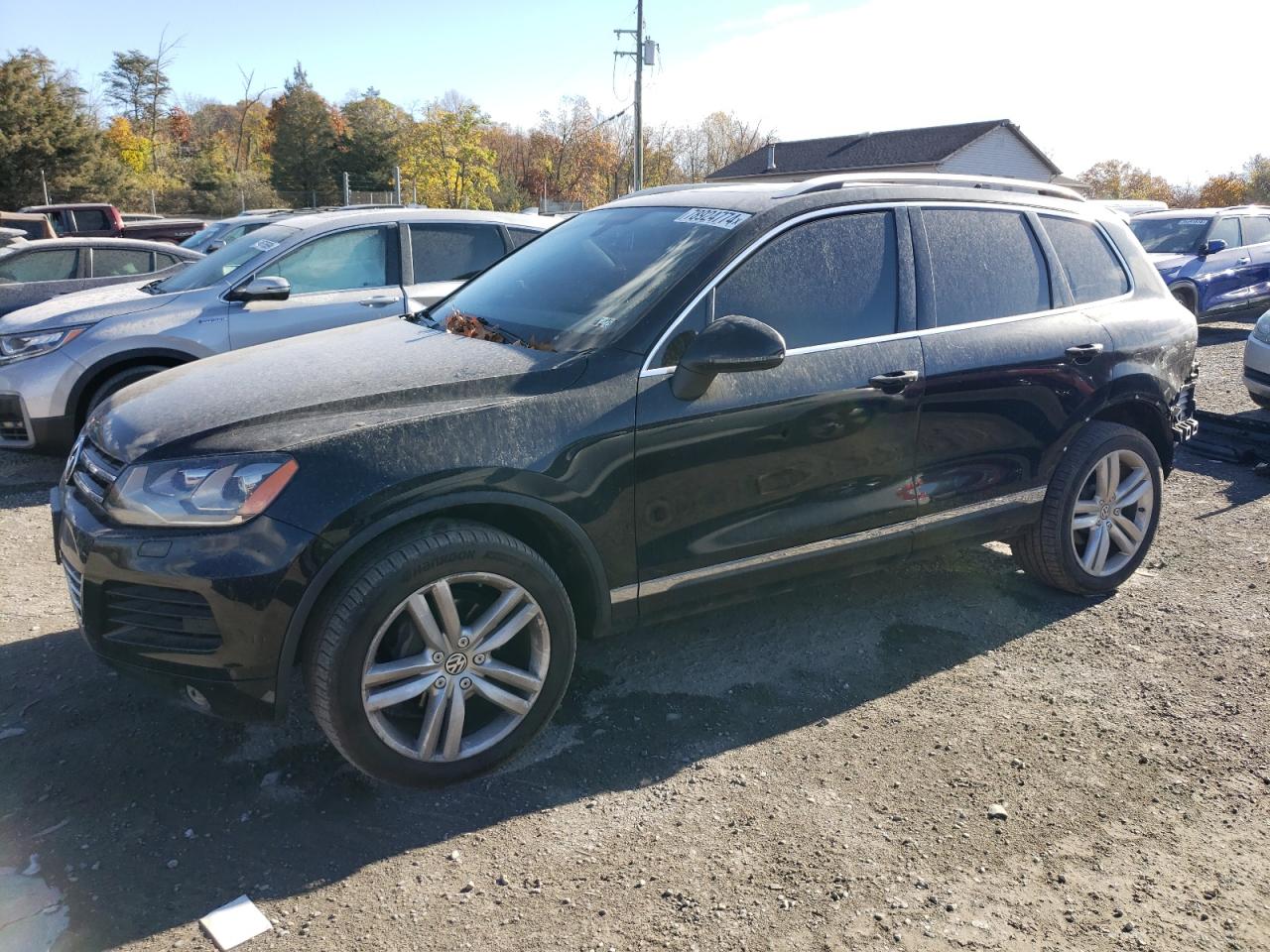 2014 Volkswagen Touareg - Image 1