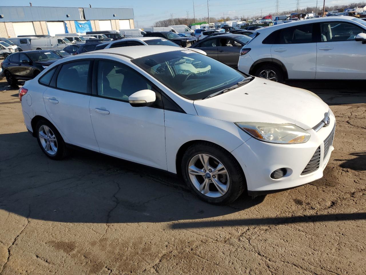 VIN 1FADP3F20DL237444 2013 FORD FOCUS no.4