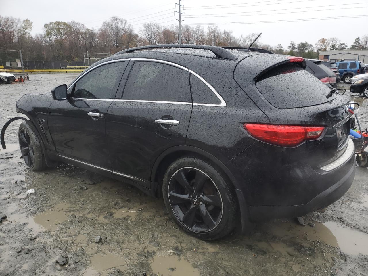 2016 Infiniti QX70 - Image 2