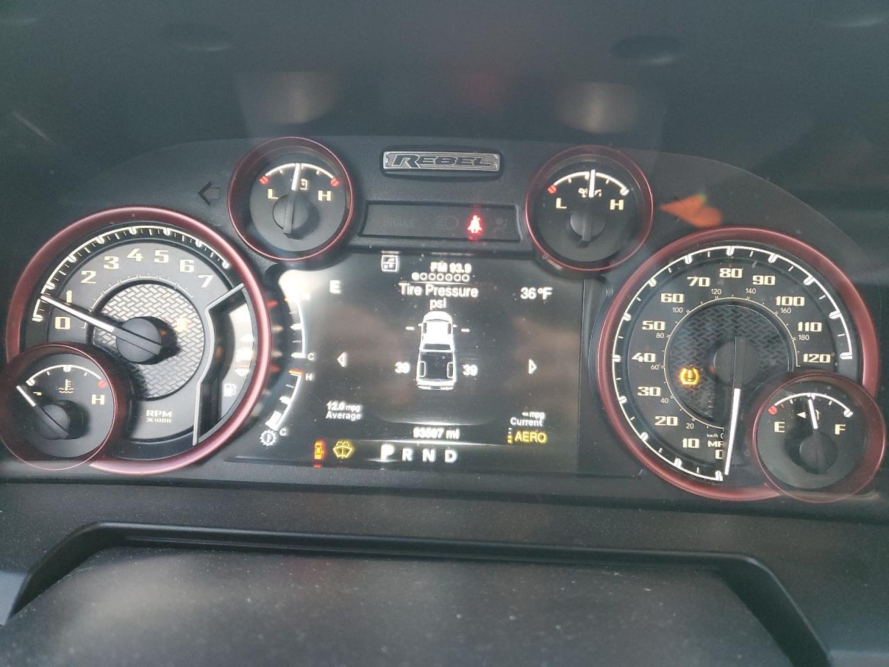 2016 RAM 1500 - Image 9