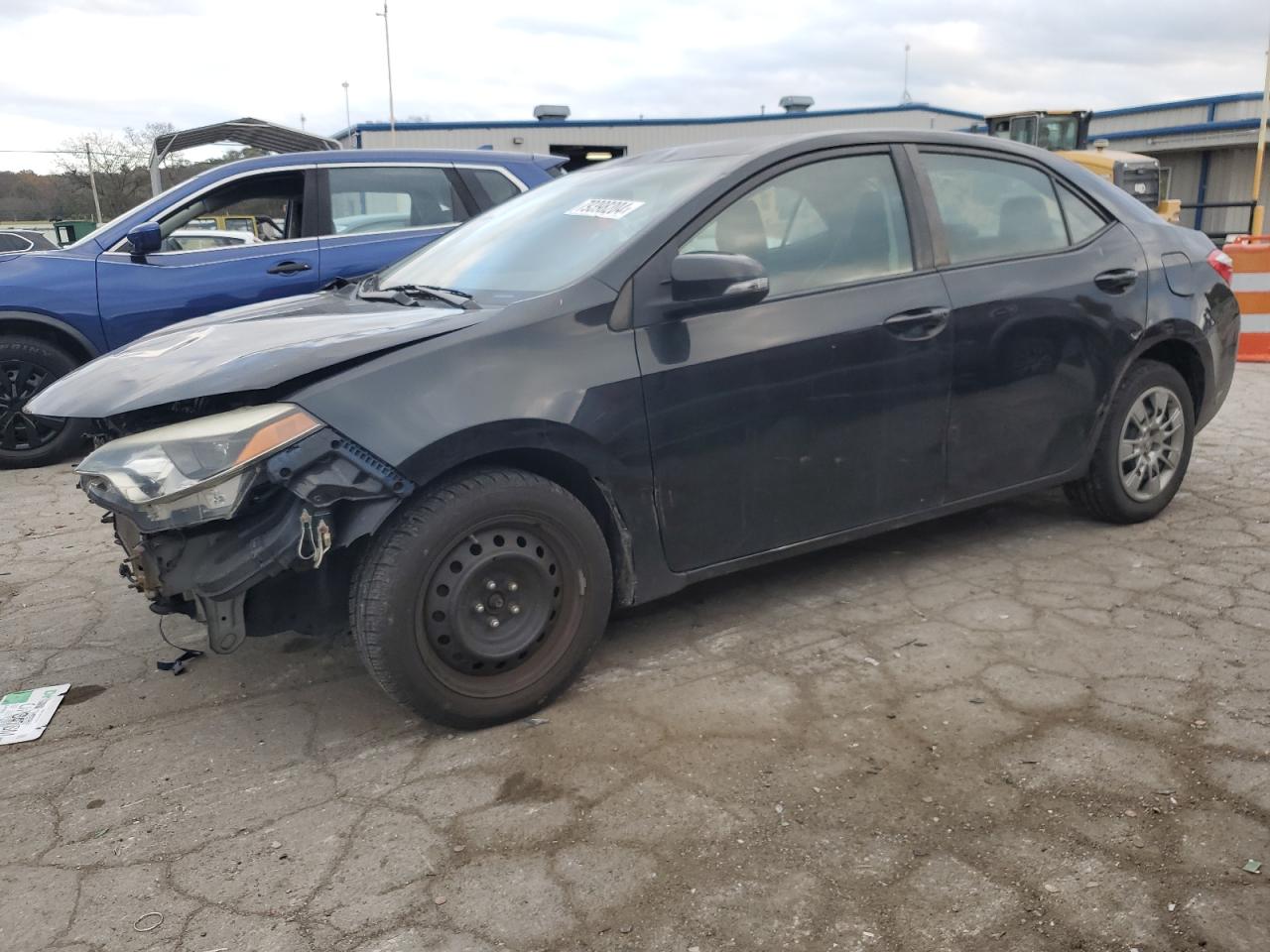 VIN 5YFBURHE5FP212148 2015 TOYOTA COROLLA no.1