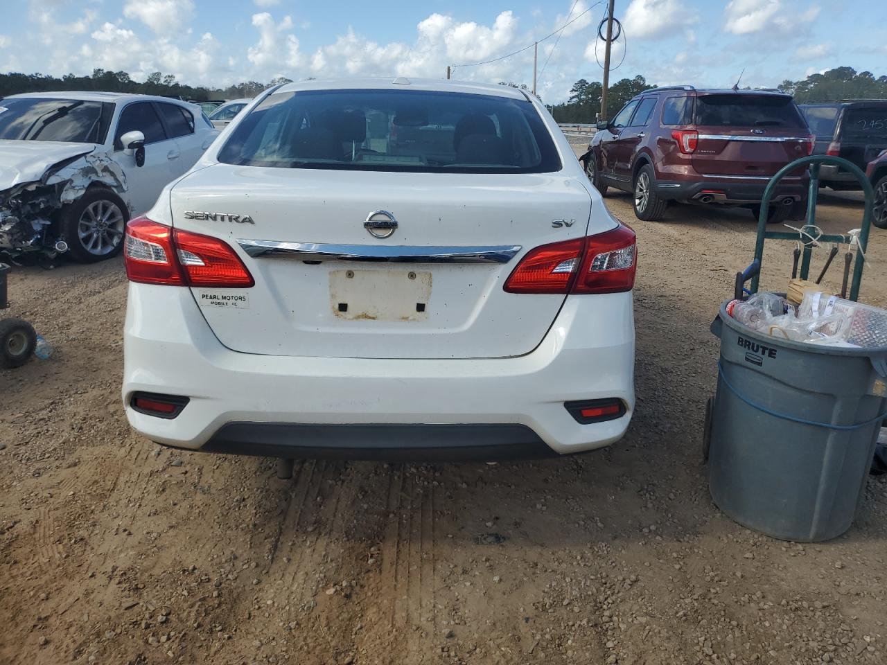 2017 Nissan Sentra S VIN: 3N1AB7AP8HL639568 Lot: 77958674