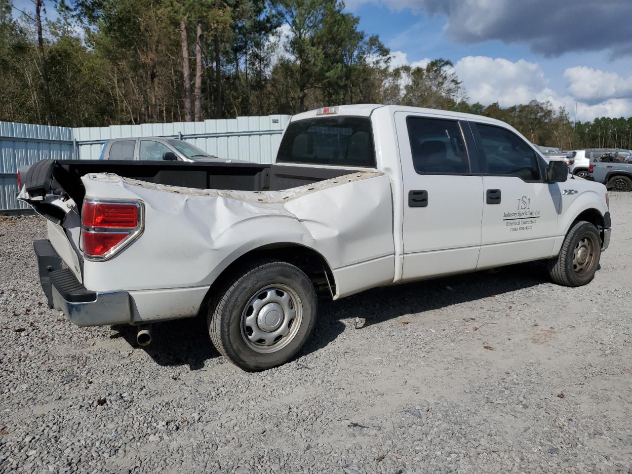 2013 Ford F-150 - Image 3