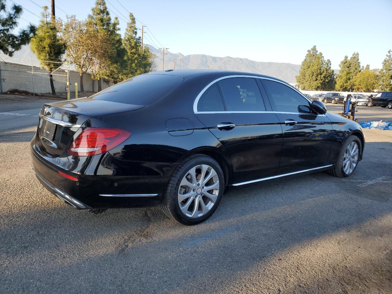 2017 Mercedes-Benz E-klasse - Image 3