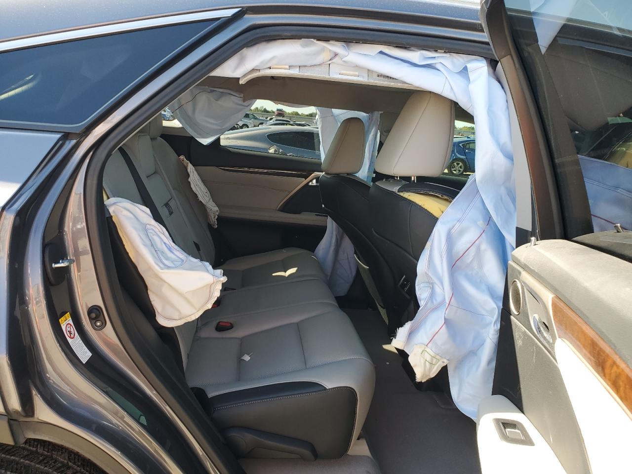 2017 Lexus RX - Image 11