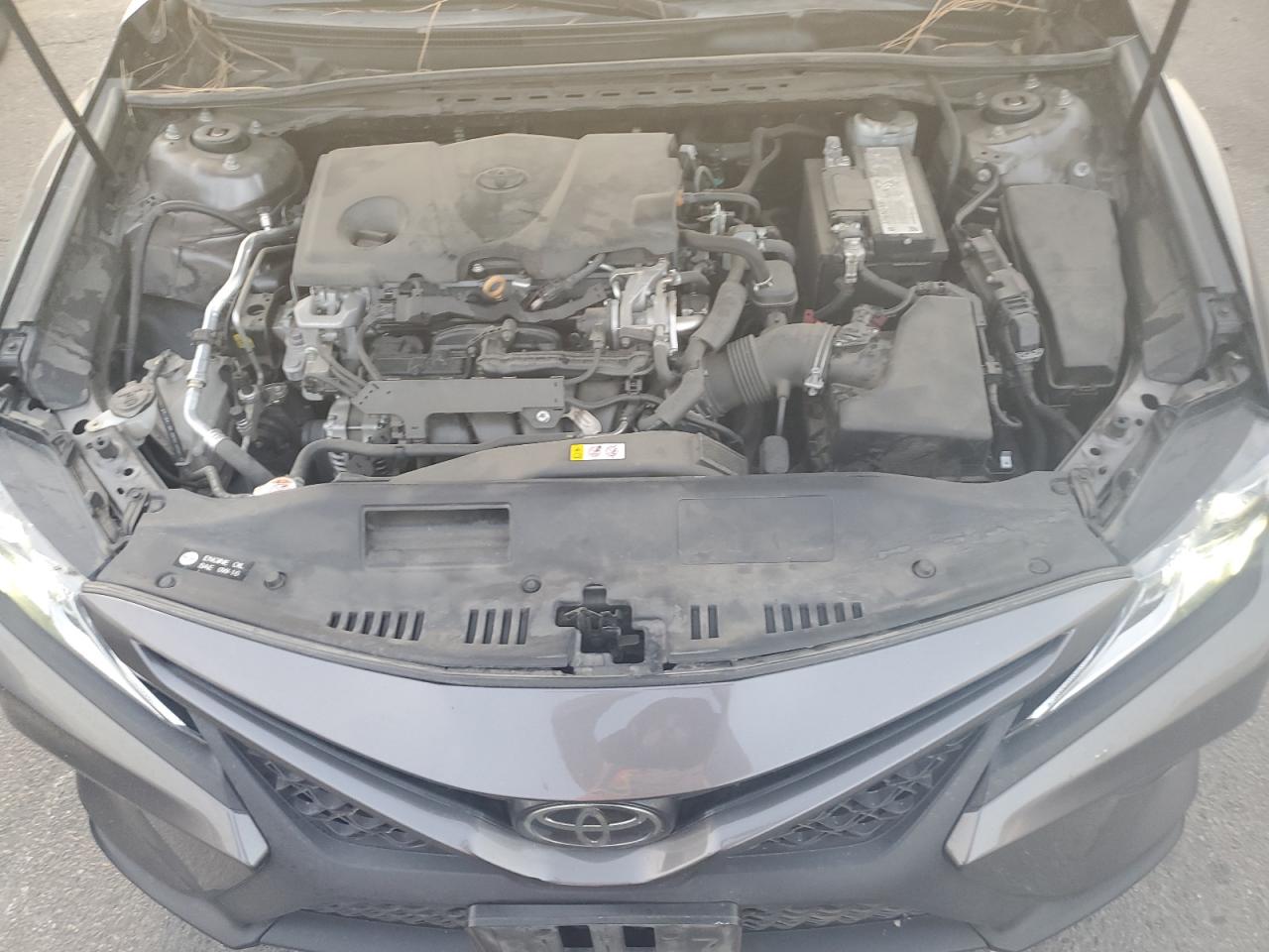 2020 Toyota Camry - Image 11