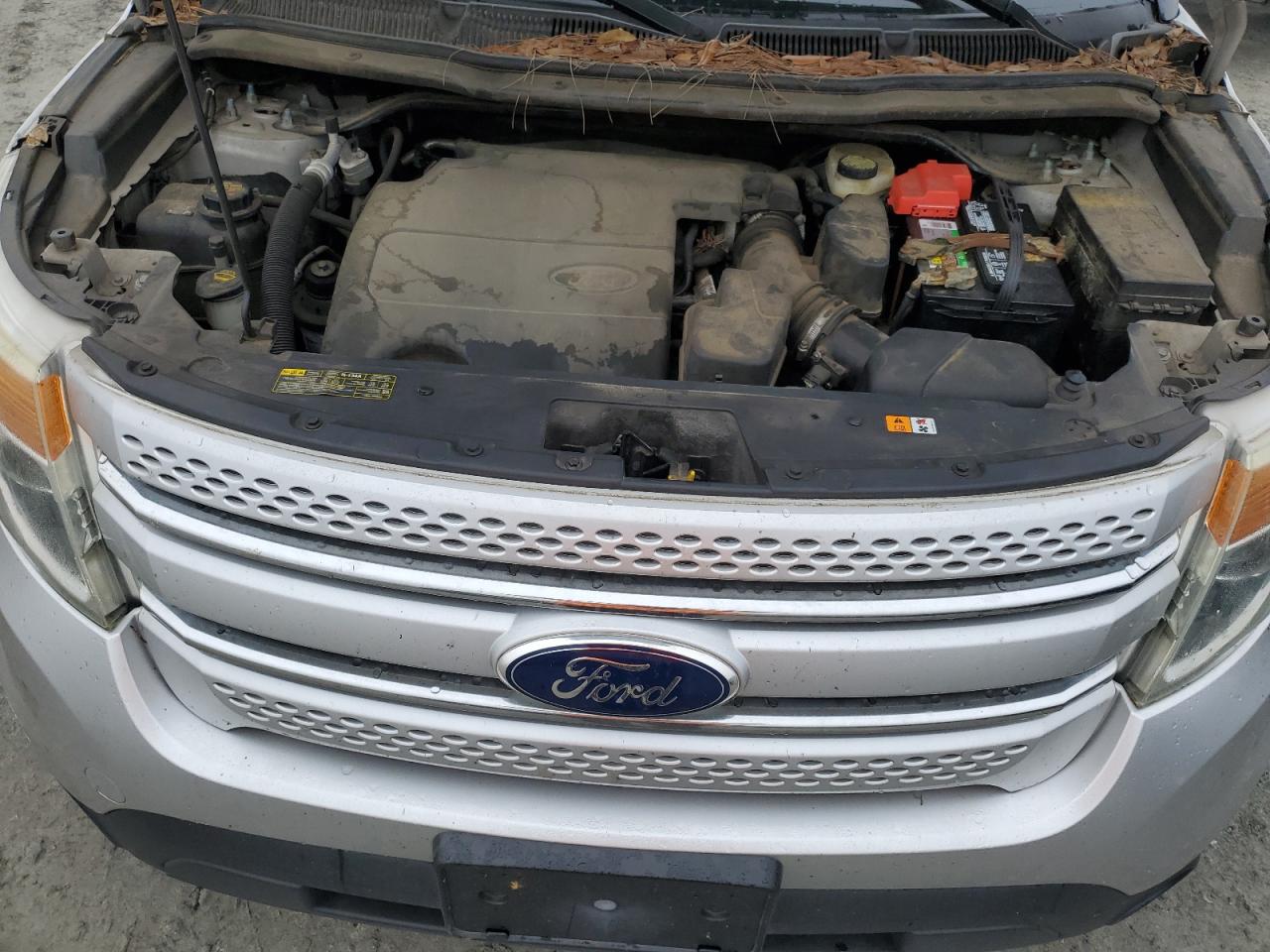 2011 Ford Explorer - Image 12