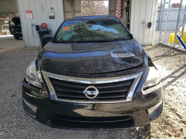 Sedans NISSAN ALTIMA 2015 Czarny