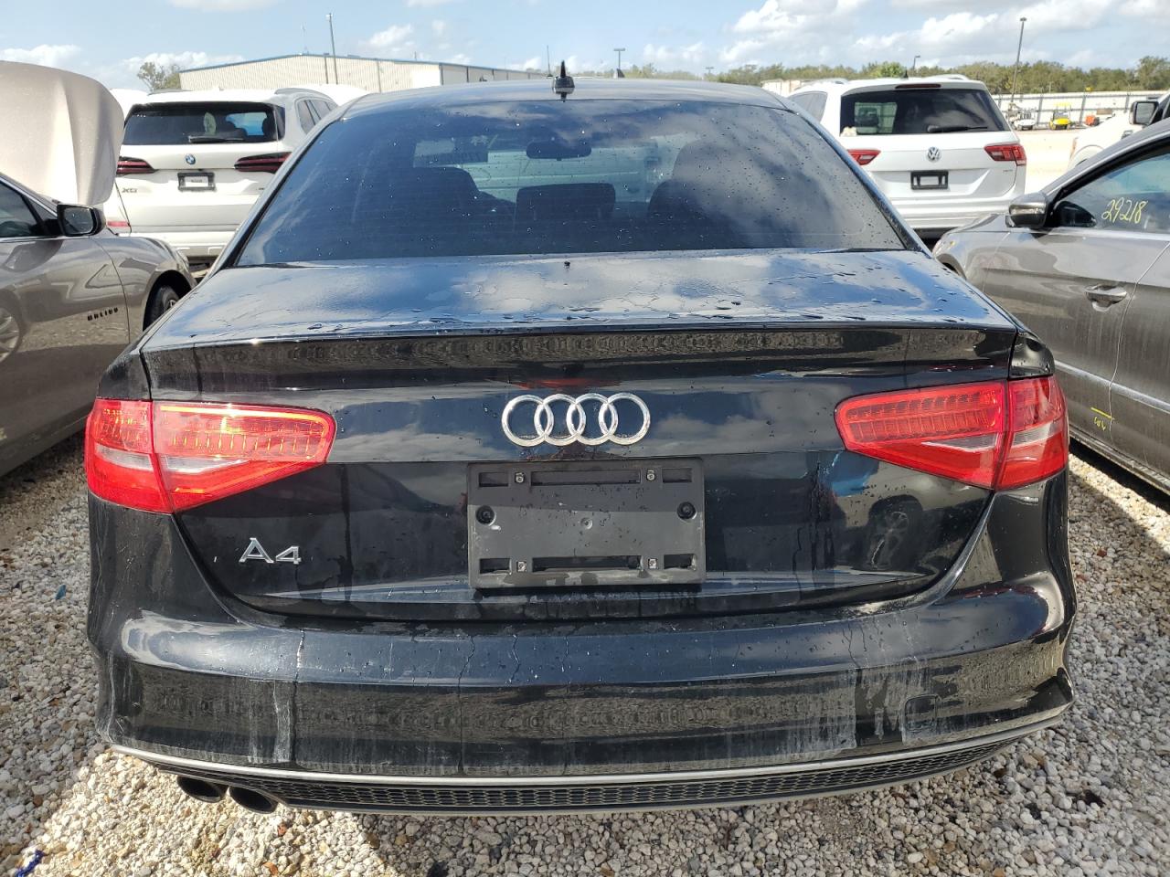 2014 Audi A4 Premium VIN: WAUAFAFL1EN015625 Lot: 77968044