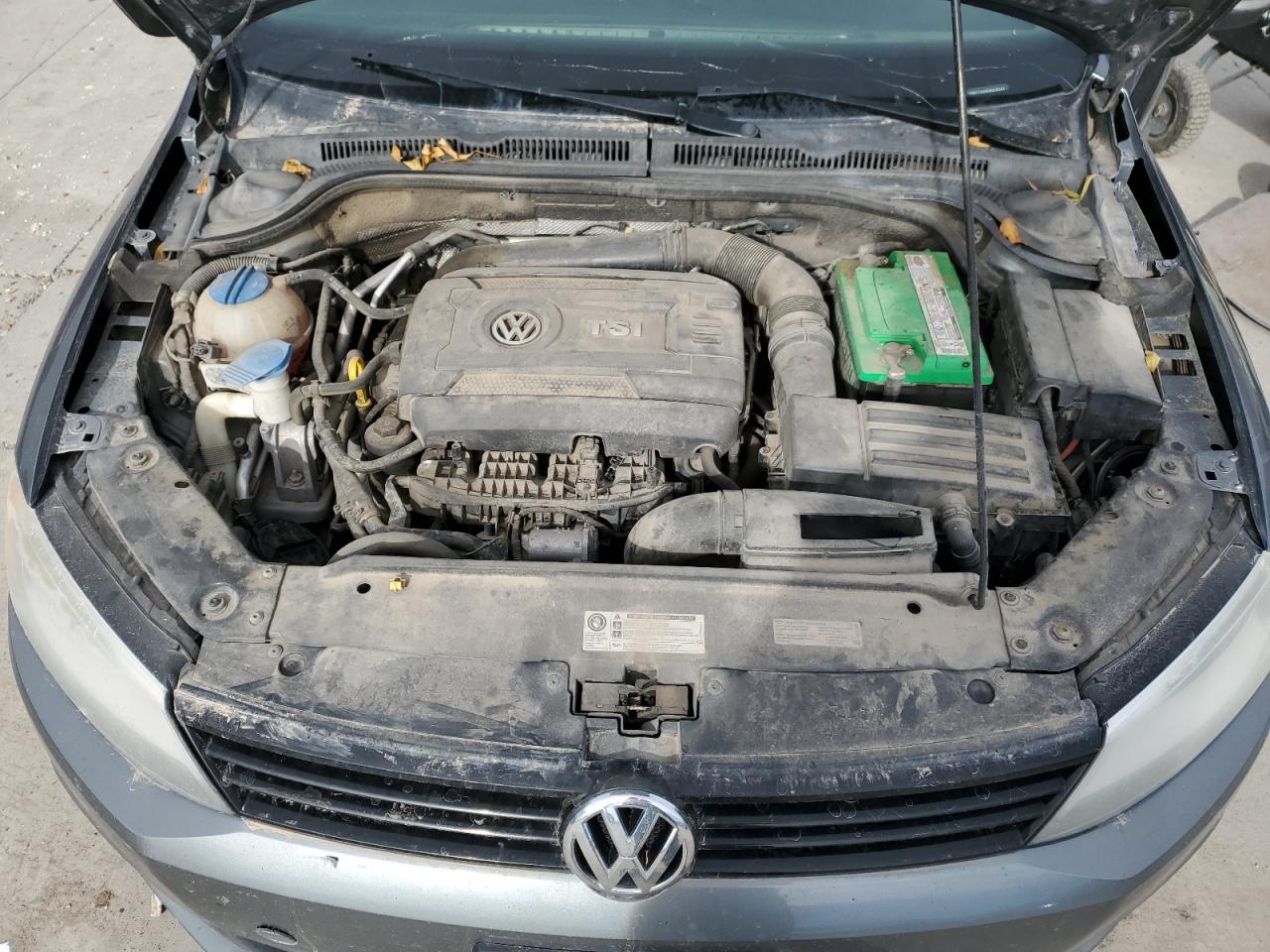 2014 Volkswagen Jetta - Image 11