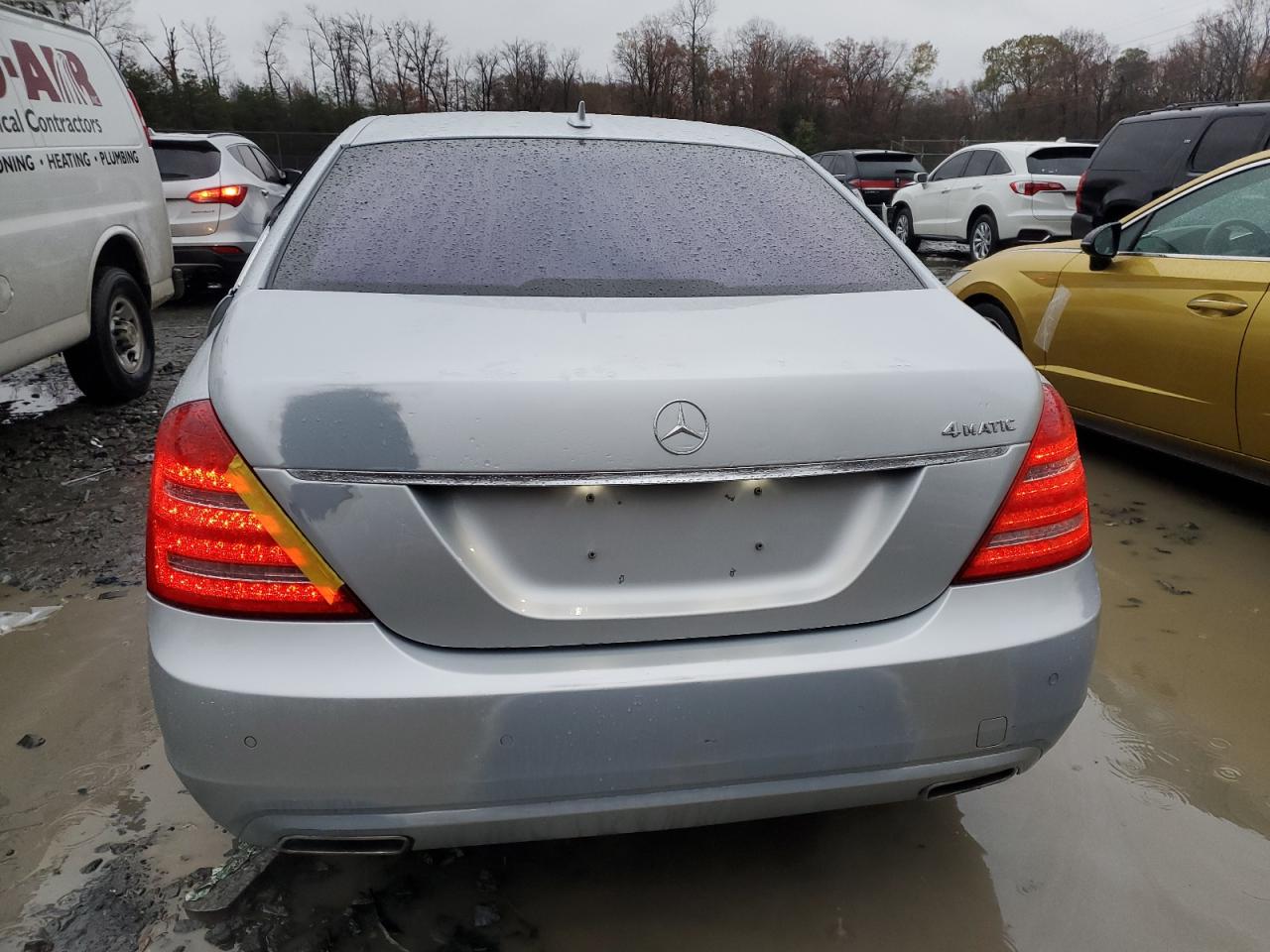 2011 Mercedes-Benz S 550 4Matic VIN: WDDNG8GB0BA370293 Lot: 80340044