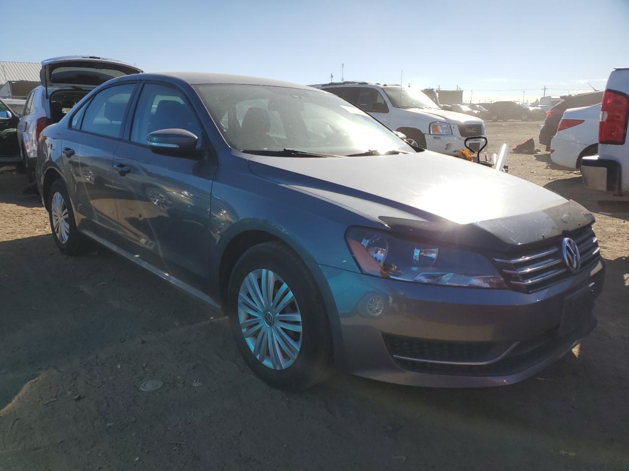 2014 Volkswagen Passat - Image 4
