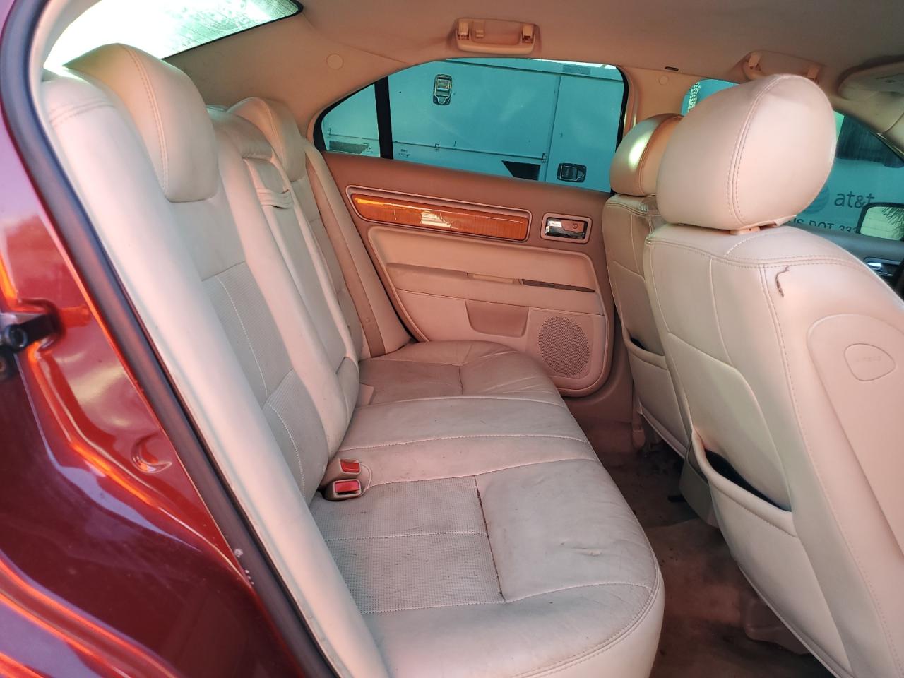 2007 Lincoln MKZ - Image 10