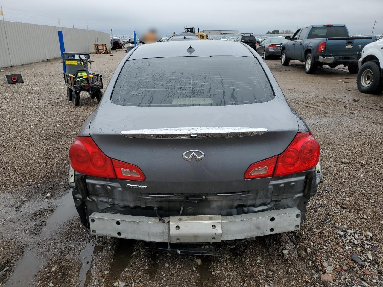 2015 Infiniti Q40 - Image 6