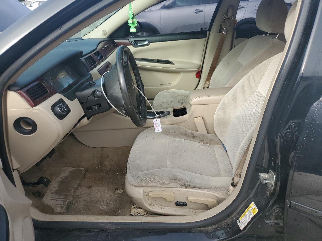 2010 Chevrolet Impala - Image 7