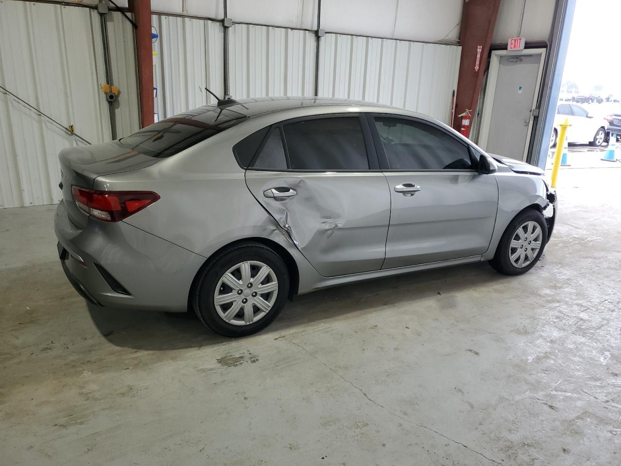 2023 Kia Rio - Image 3