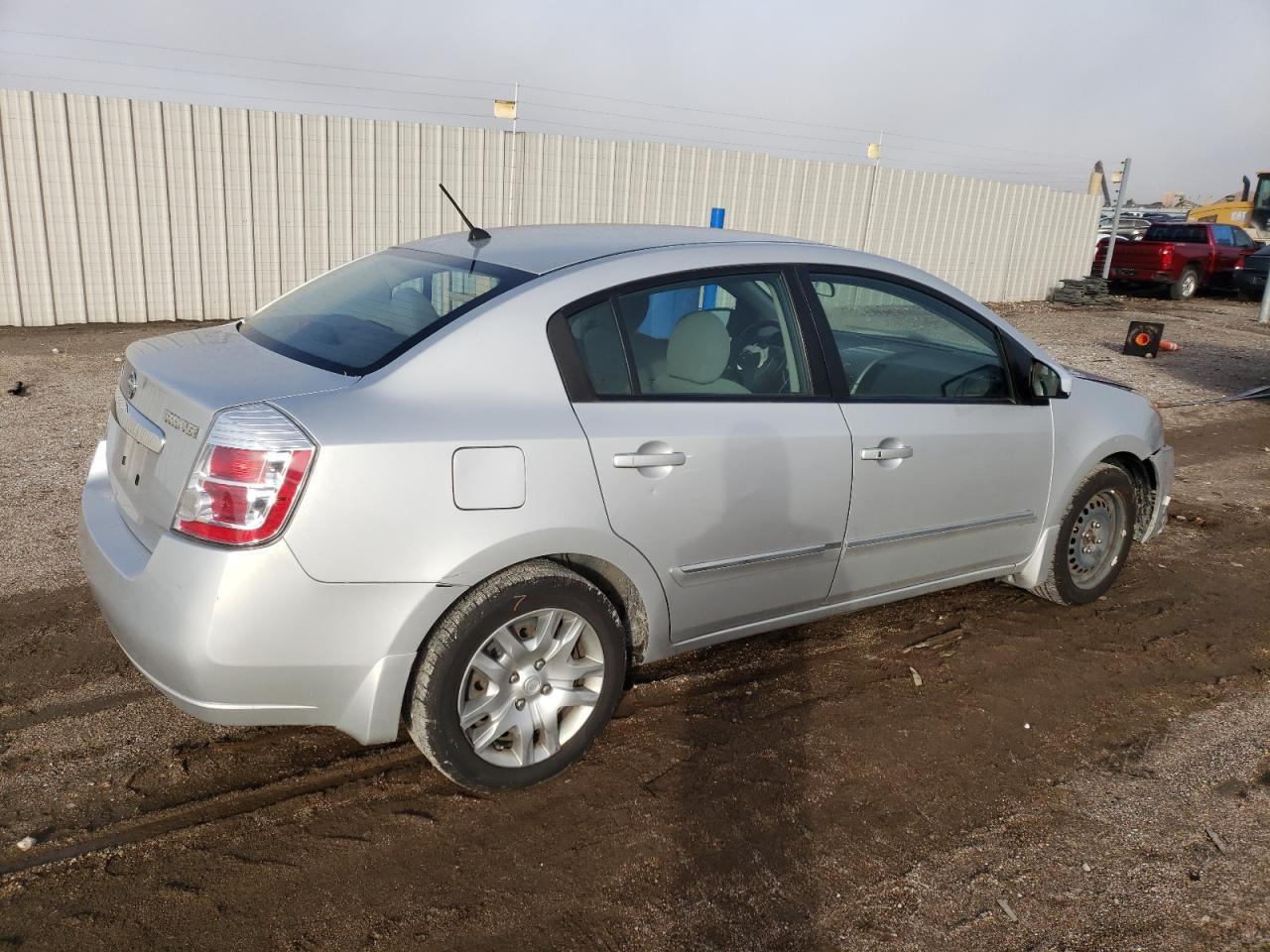 2010 Nissan Sentra - Image 3