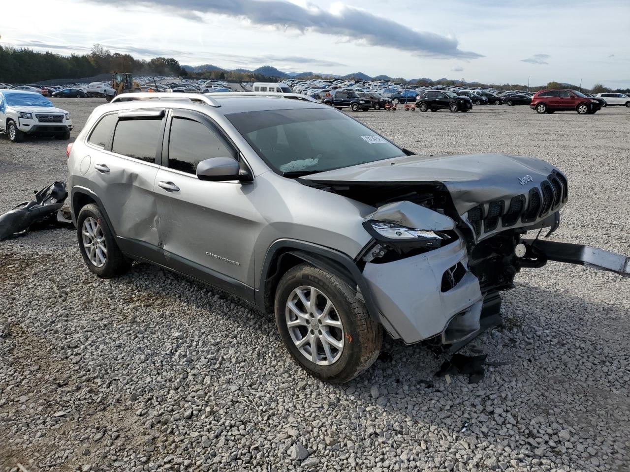 2016 Jeep Cherokee Latitude VIN: 1C4PJMCBXGW112098 Lot: 79124794