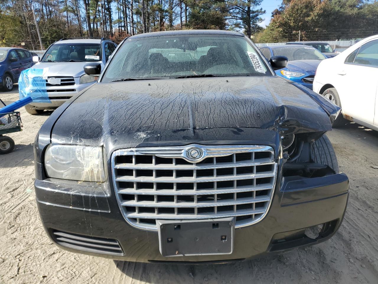 2009 Chrysler 300 - Image 5