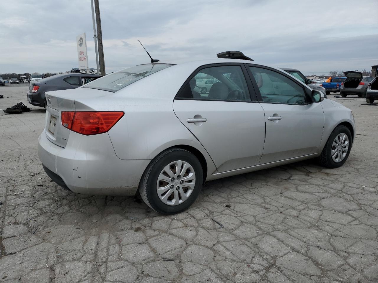 2012 Kia Forte - Image 3