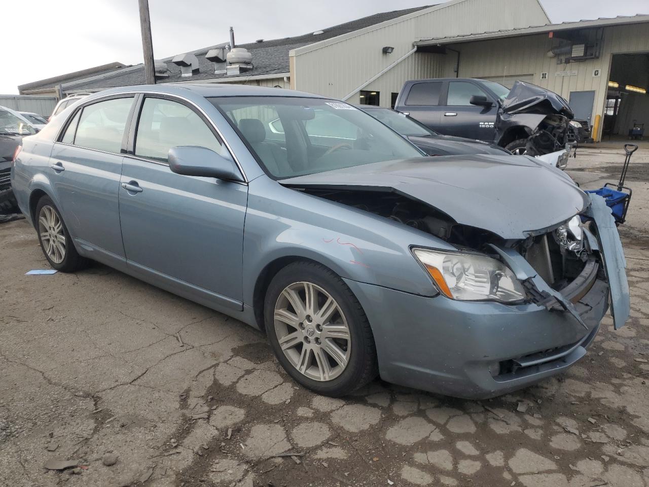 2006 Toyota Avalon - Image 4