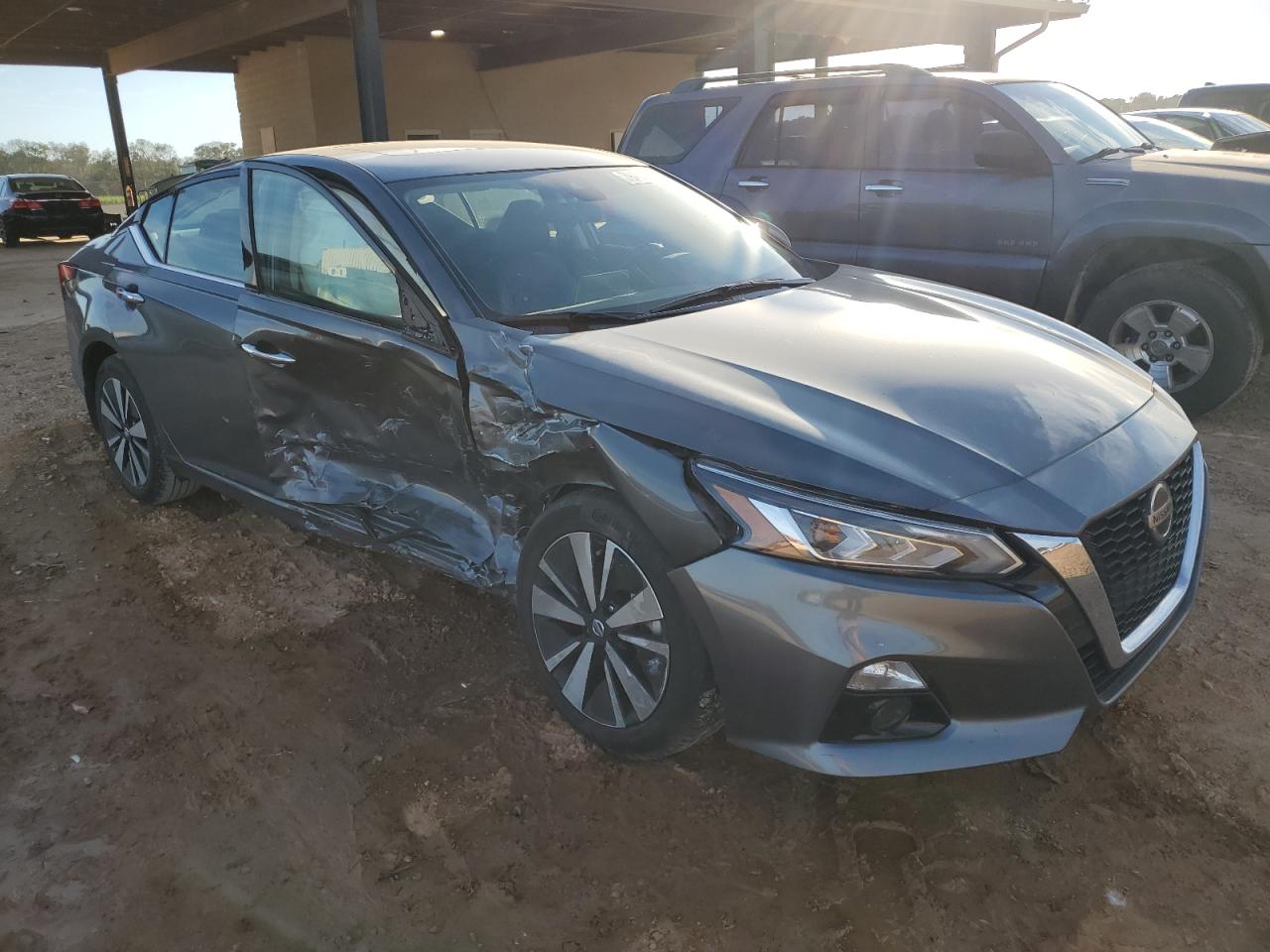 2021 Nissan Altima - Image 4