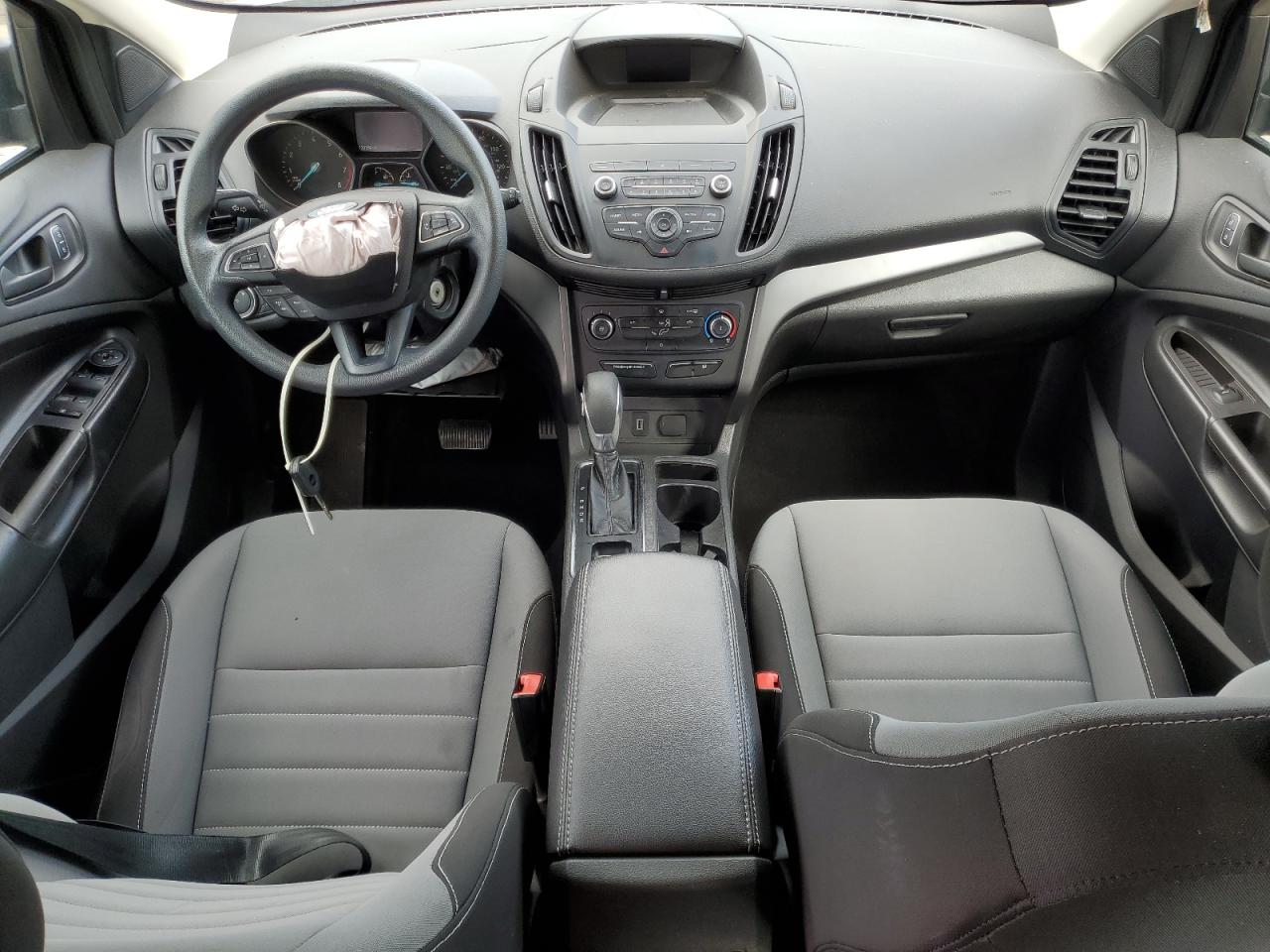 2019 Ford Escape - Image 8