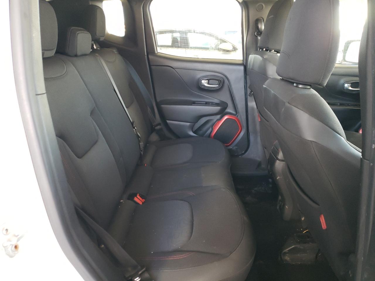 VIN ZACCJBCT7FPB46278 2015 JEEP RENEGADE no.11