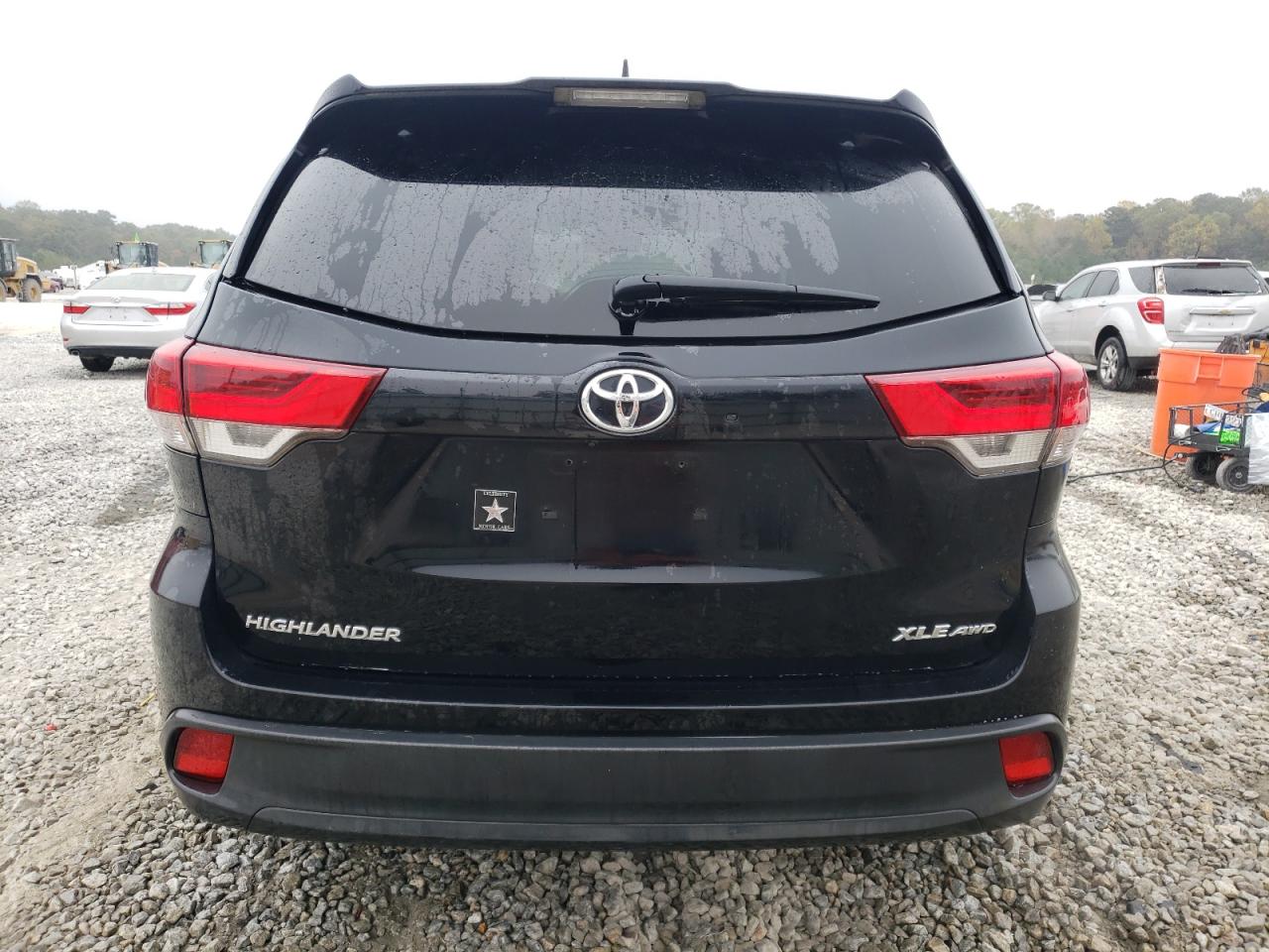 2019 Toyota Highlander - Image 6