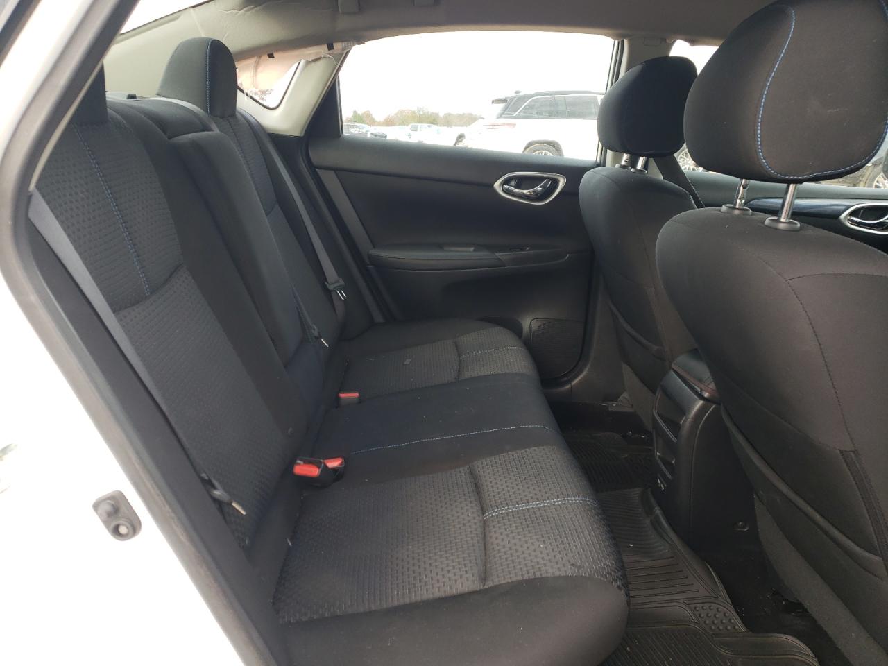 2017 Nissan Sentra - Image 10