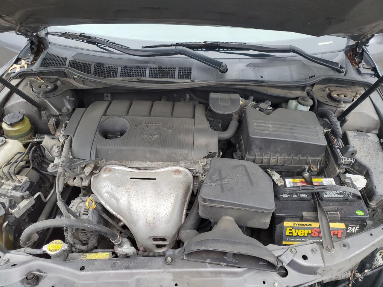 2011 Toyota Camry - Image 11