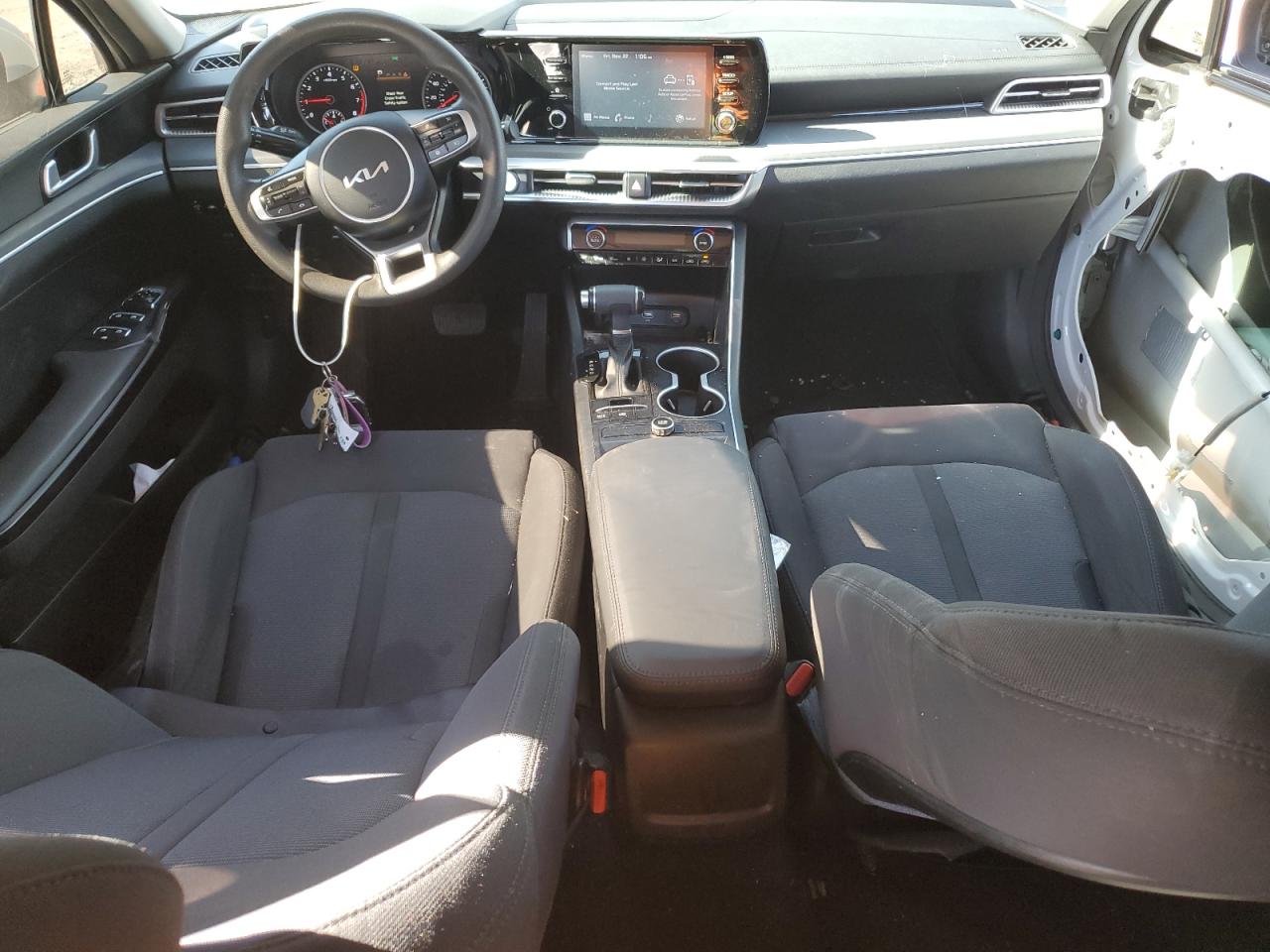 2023 Kia K5 - Image 8