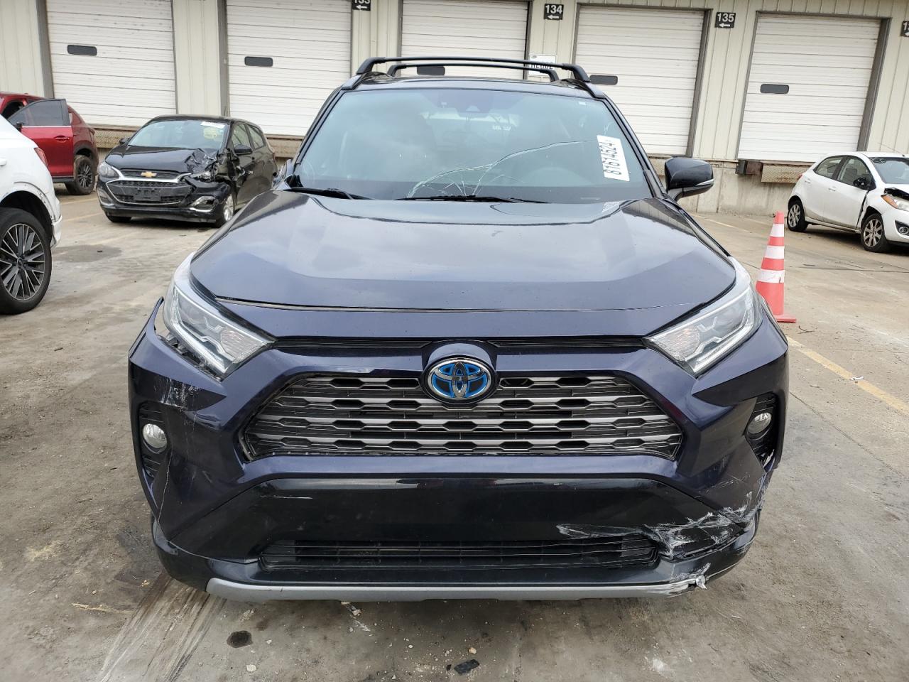 2019 Toyota RAV 4 - Image 5