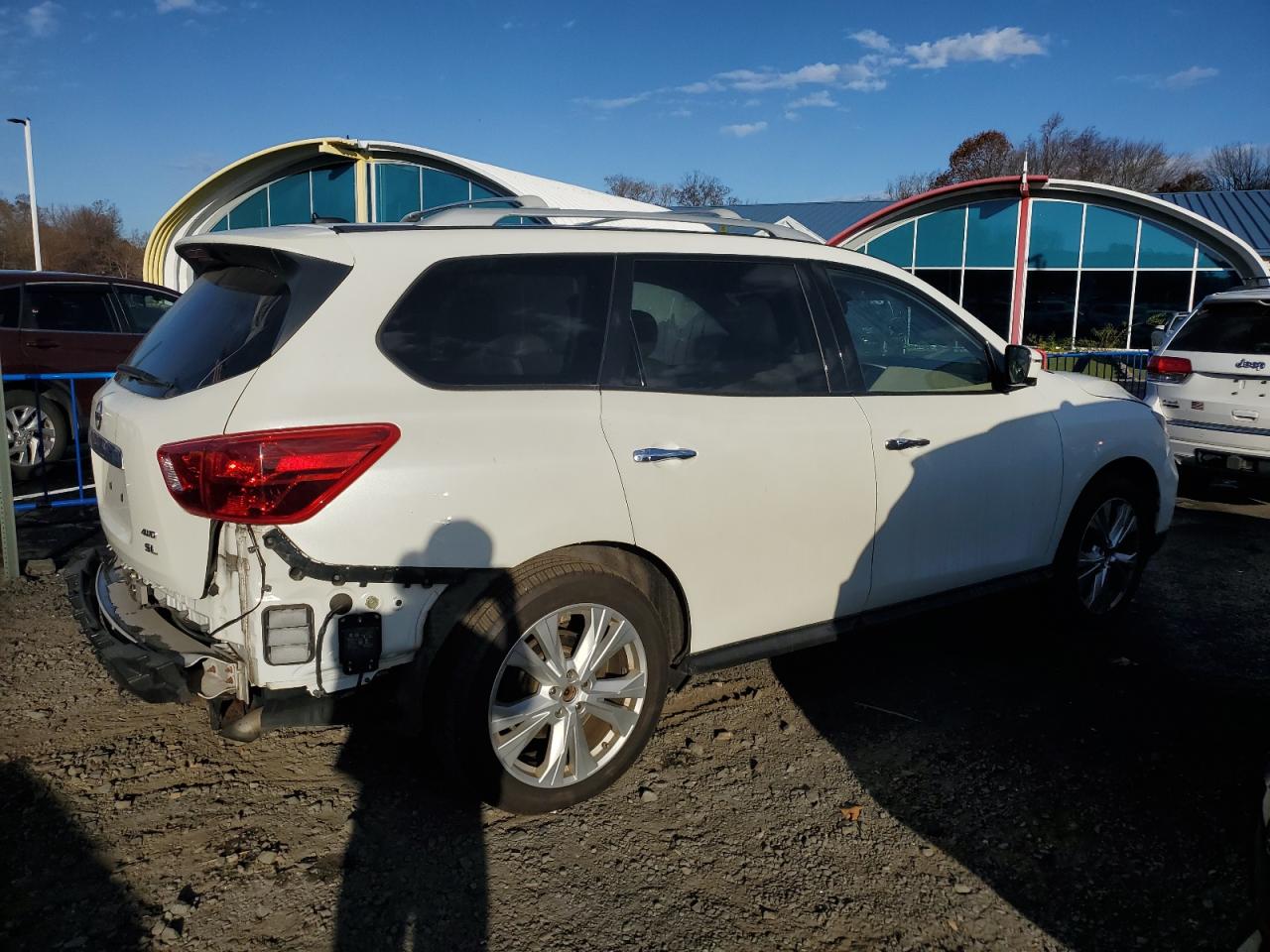 2018 Nissan Pathfinder - Image 3