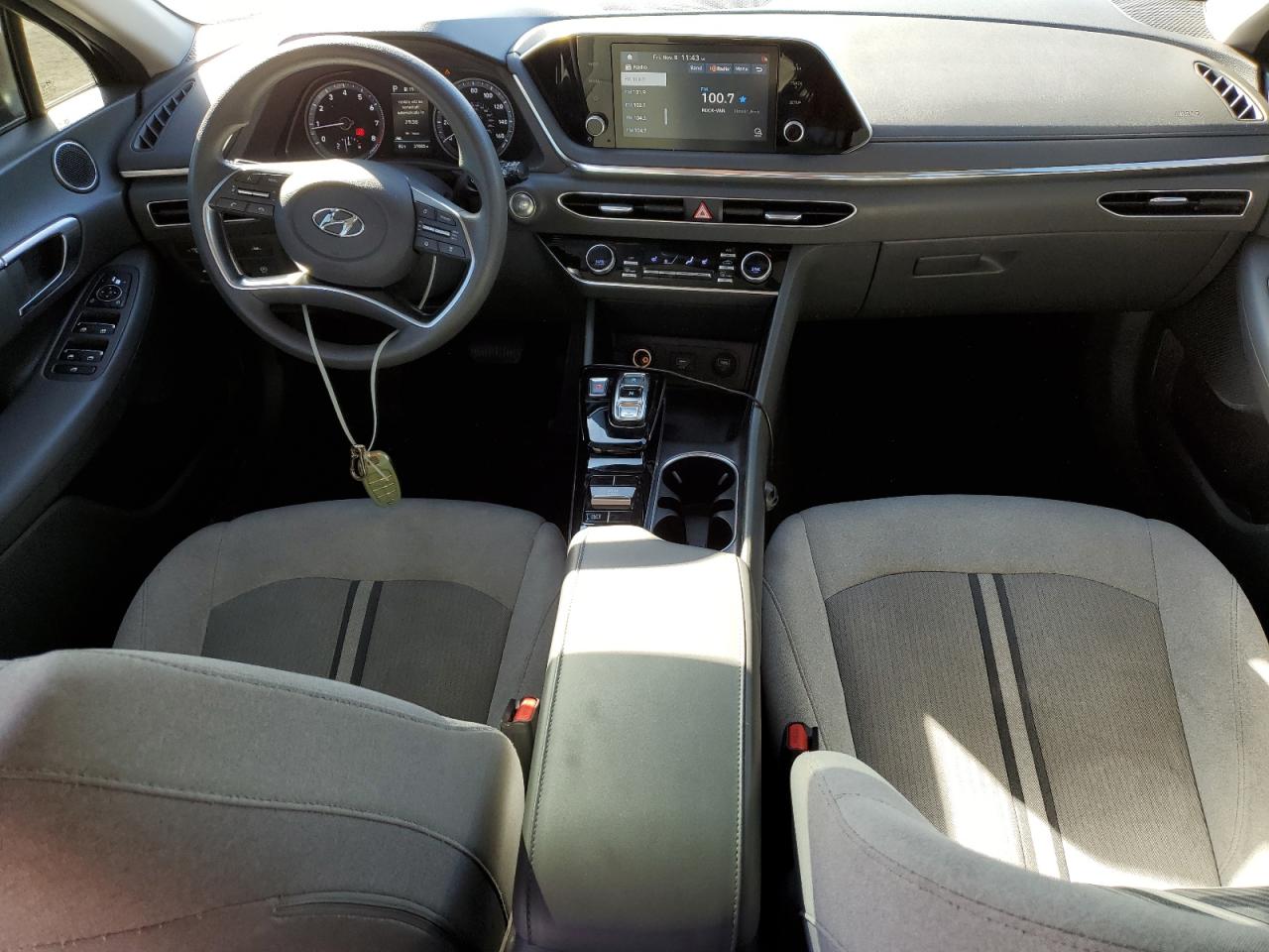 2022 Hyundai Sonata - Image 8