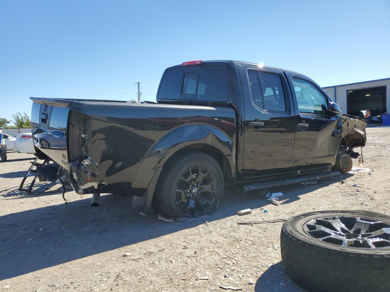 2020 Nissan Navara (Frontier) - Image 3