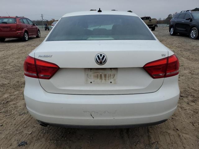 Sedans VOLKSWAGEN PASSAT 2013 White