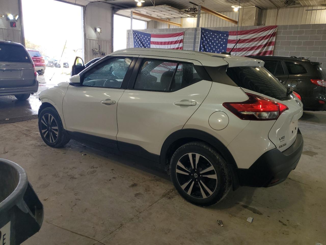 2019 Nissan Kicks - Image 2