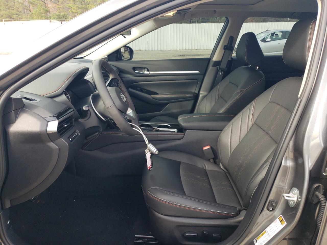 2024 Nissan Altima - Image 7