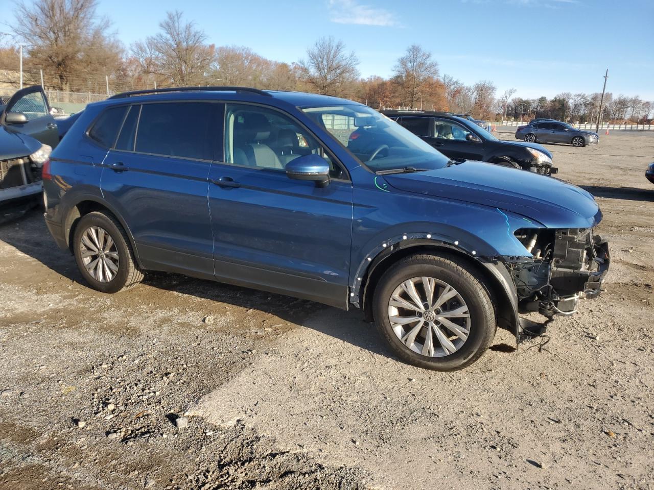 2019 Volkswagen Tiguan - Image 4