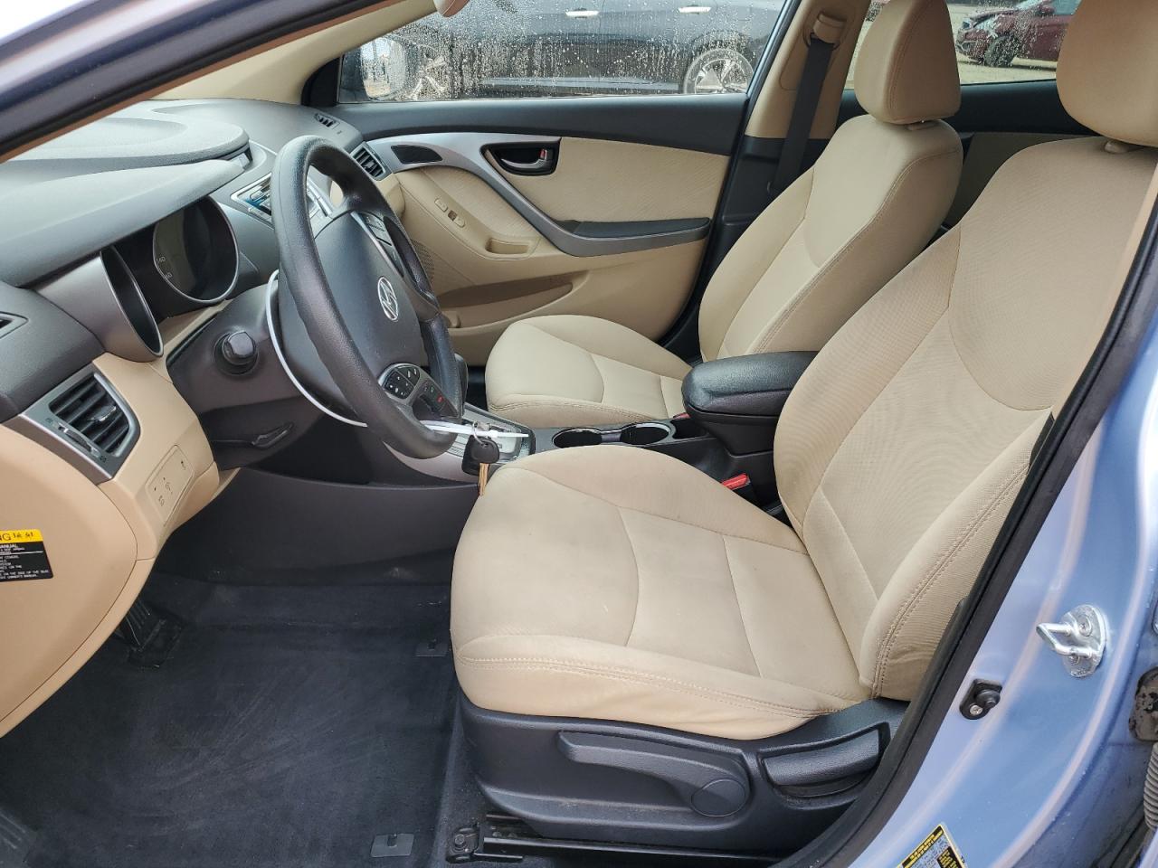2013 Hyundai Elantra - Image 7