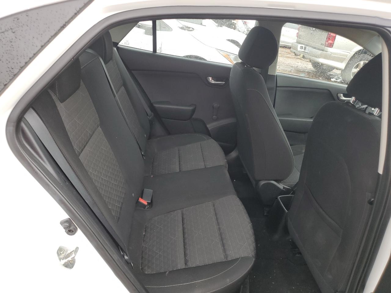 2018 Kia Rio - Image 10