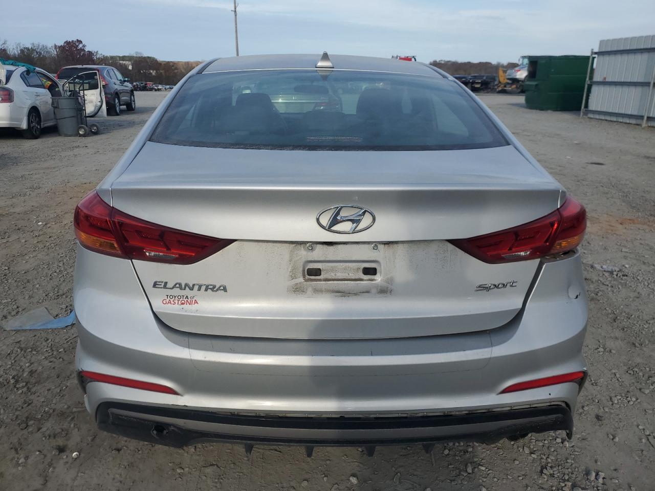 2018 Hyundai Elantra - Image 6