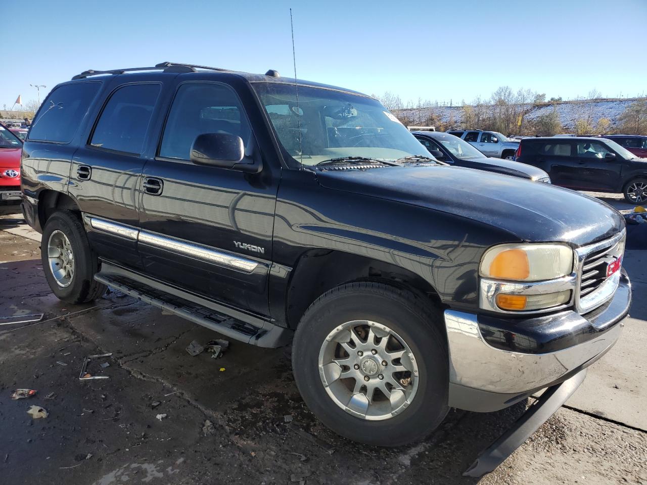 2005 GMC Yukon - Image 4