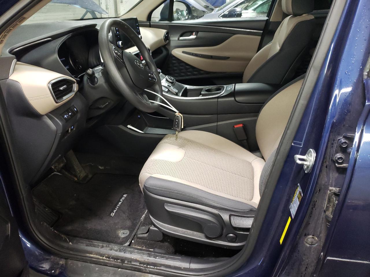 2022 Hyundai Santa Fe - Image 7