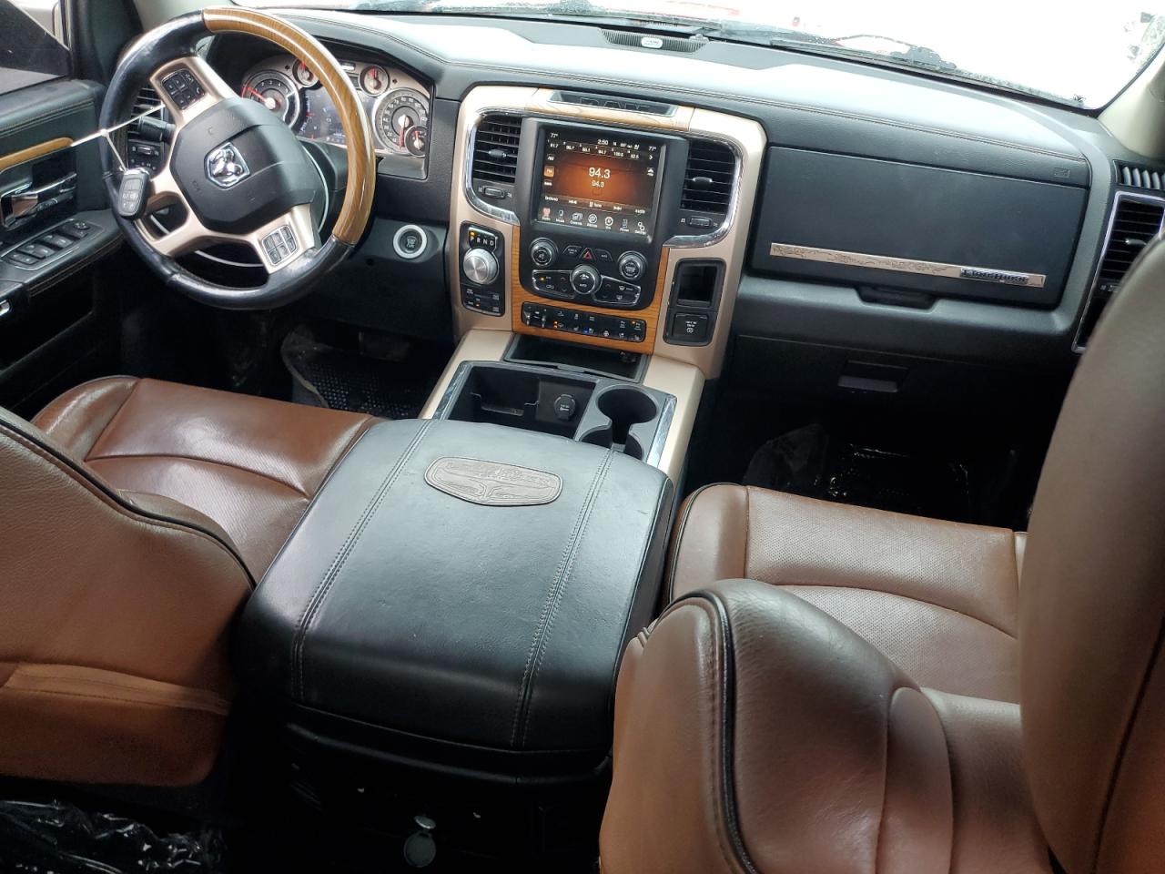 2015 RAM 1500 - Image 8