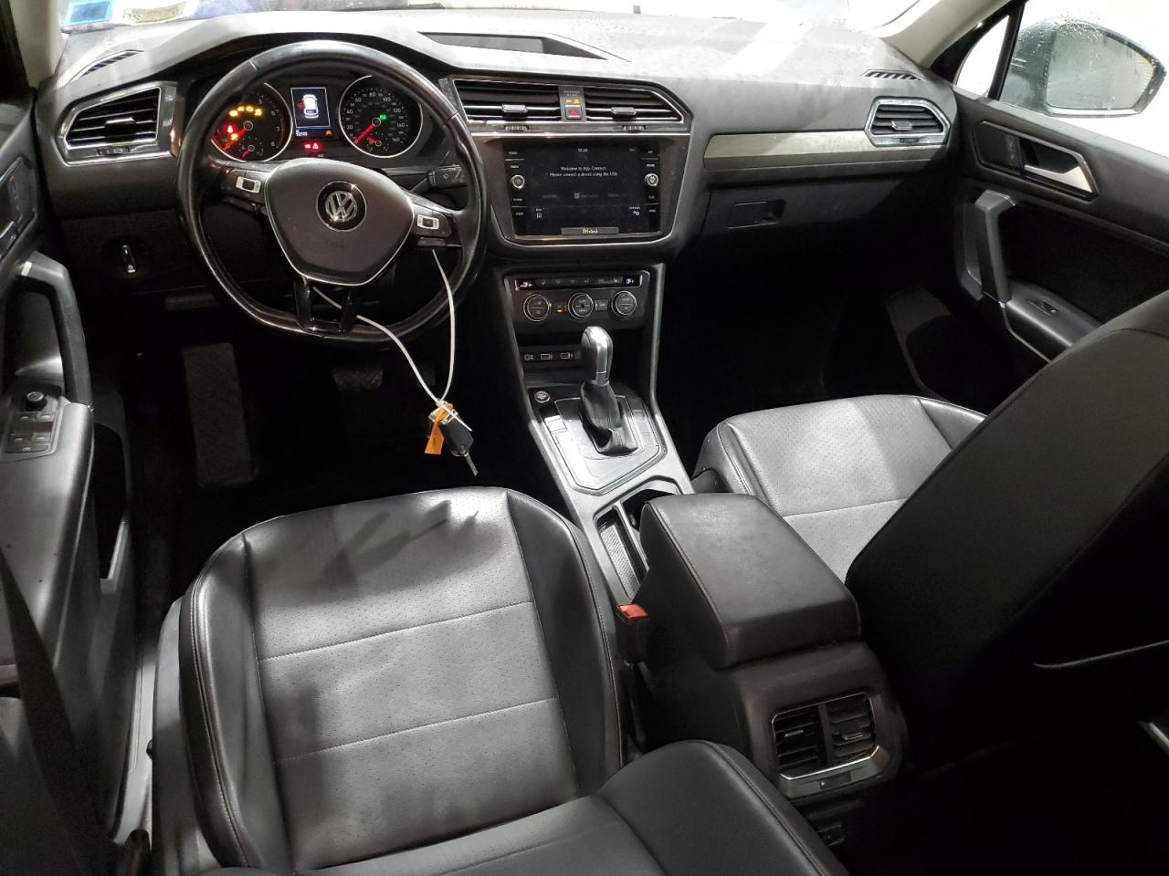 2018 Volkswagen Tiguan - Image 8