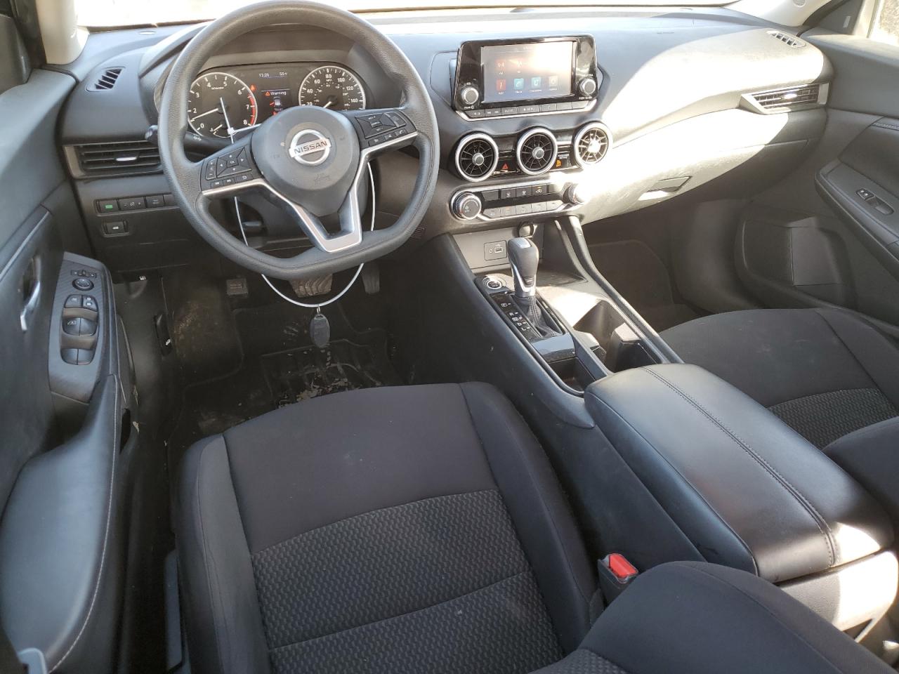 2021 Nissan Sentra - Image 8
